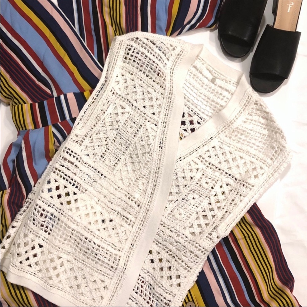 ⫸Anthropologie Knitted & Knotted Vest Ivory